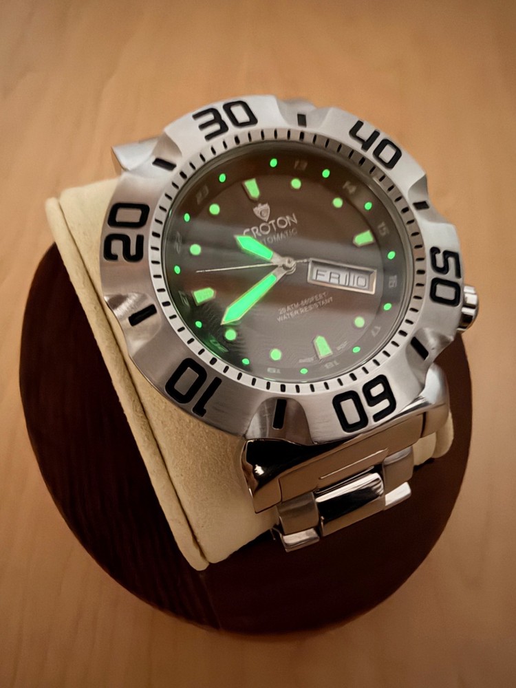 Croton Grey Vortex Pineapple SW200 Automatic Movement Dive Watch