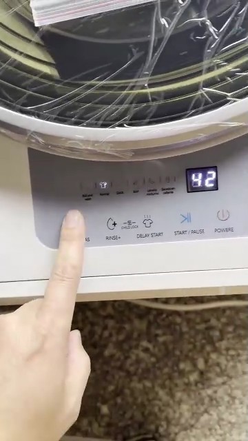 3KG220V Fully Automatic Wall Mounted Loading Mini Washing and Drying Machine