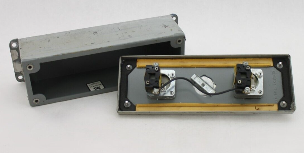 Keystone Type 13 Enclosure & Two Rees 40701-A-NO Contact Blocks