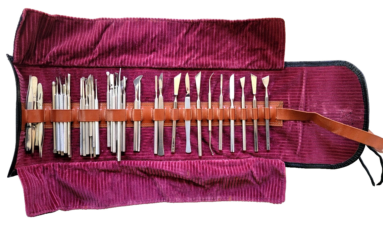 ANTIQUE 43 PC. SCALPEL & MEDICAL INSTRUMENTS KIT WITH VELVET-LINED ROLL-UP CASE
