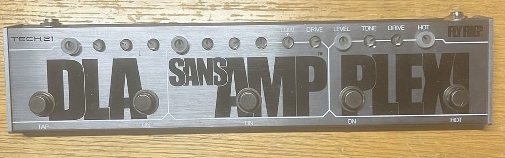 Tech 21 Fly Rig 5 SansAmp Delay Plexi Reverb Multi-Effect Pedal