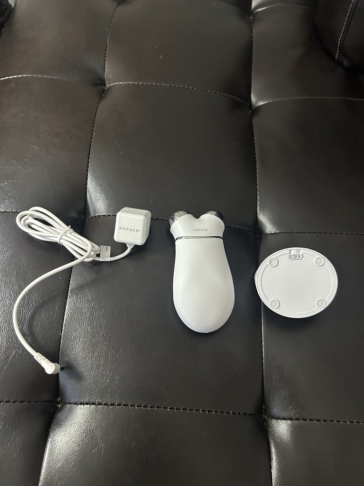 NuFACE Trinity Plus Microcurrent Facial Toning Device