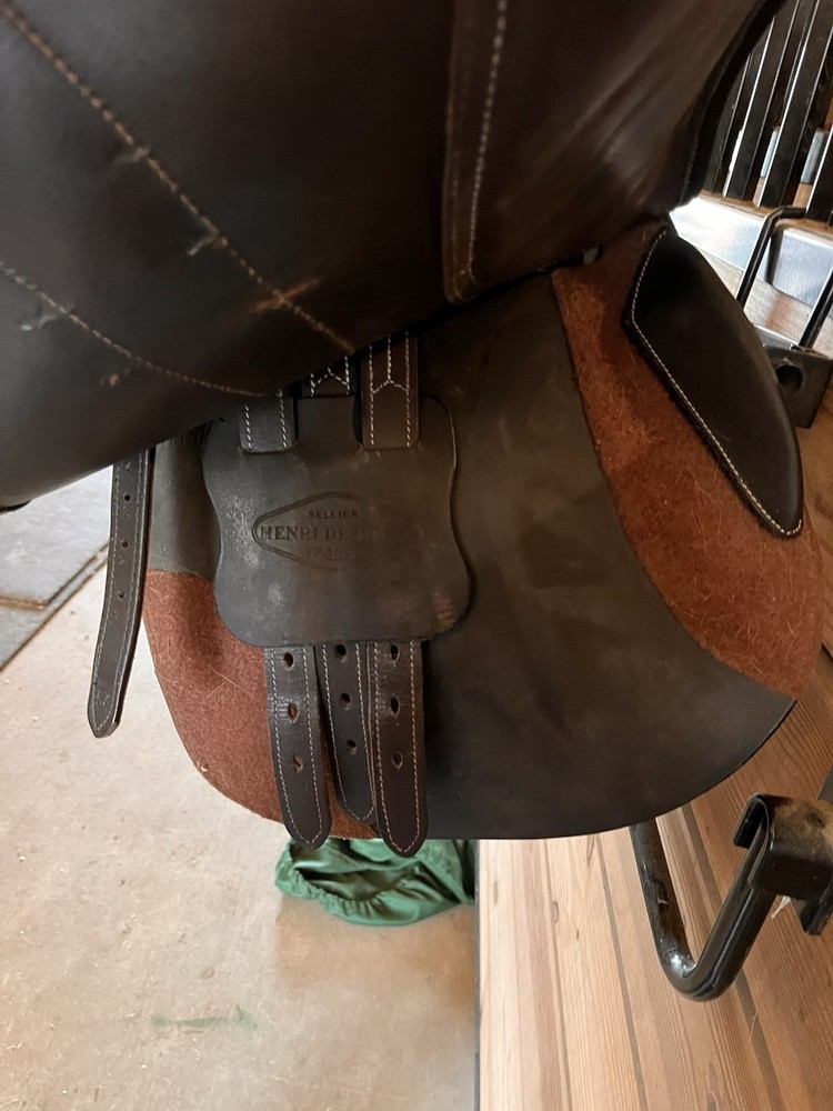 HDR jump saddle