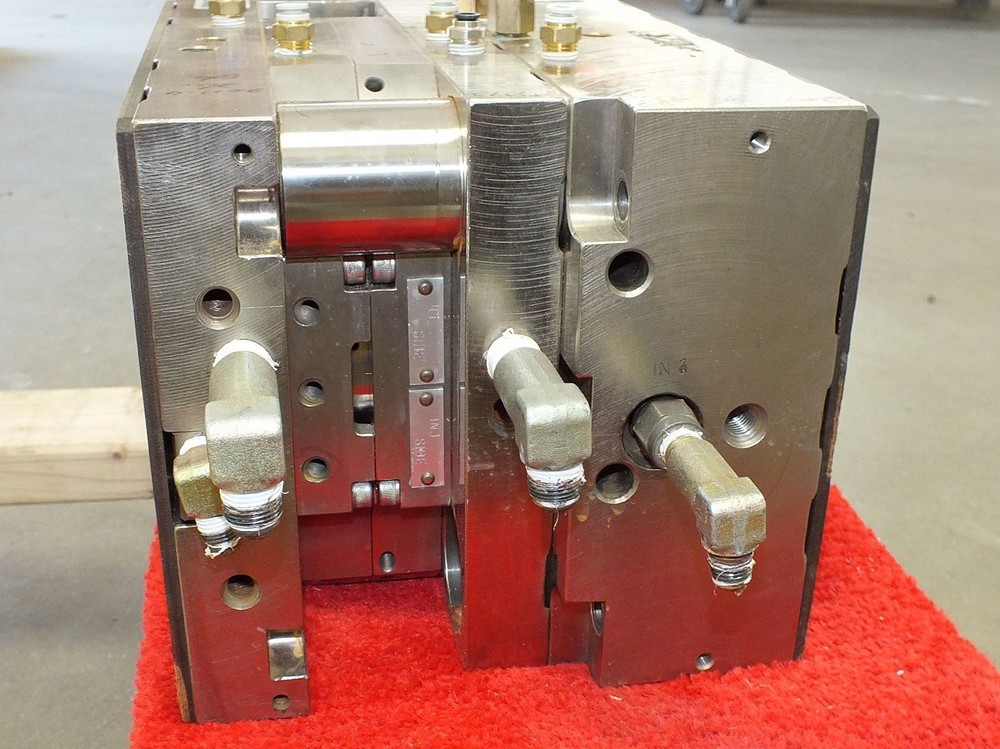 Meike MDMI Blu-Ray / DVD / CD Injection Mold - Kata Systems Molder
