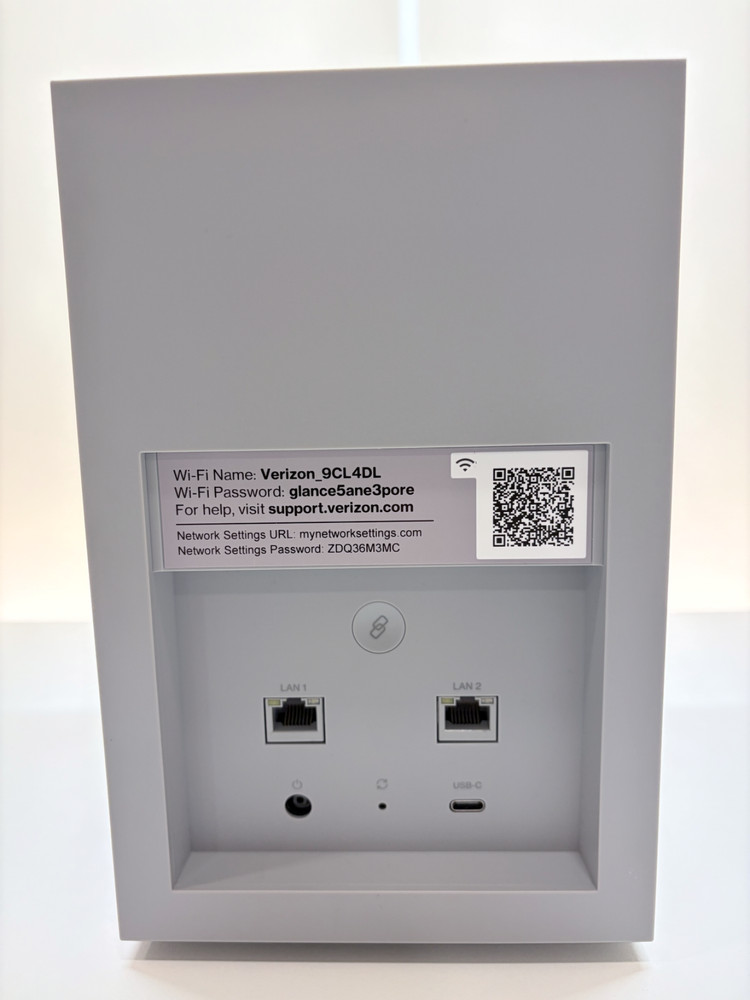 Verizon Internet Gateway ASK-NCM1100 w/ Power Adapter - OPEN BOX