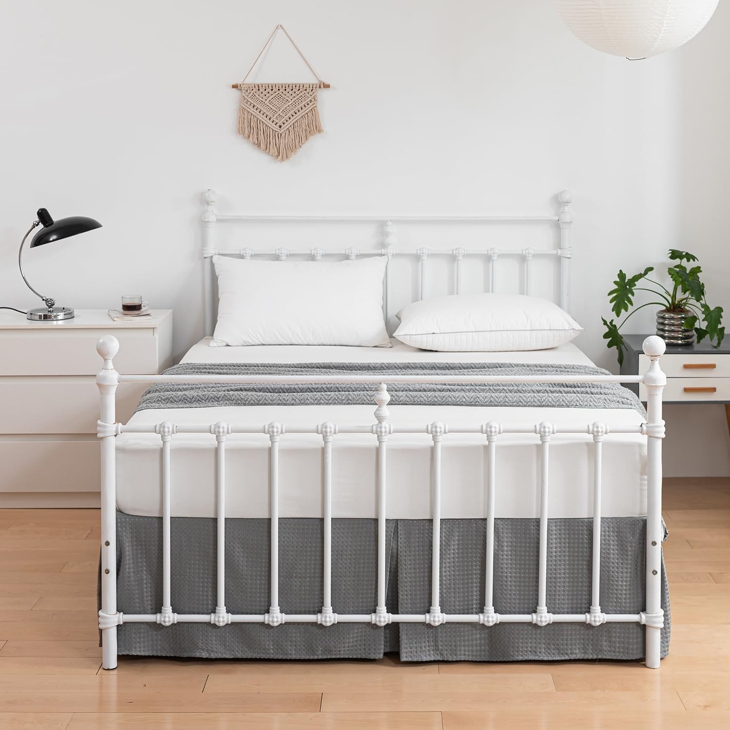 King Dust Ruffle, Waffle Weave Fabric 18'' Drop – Classic Grey Elegance