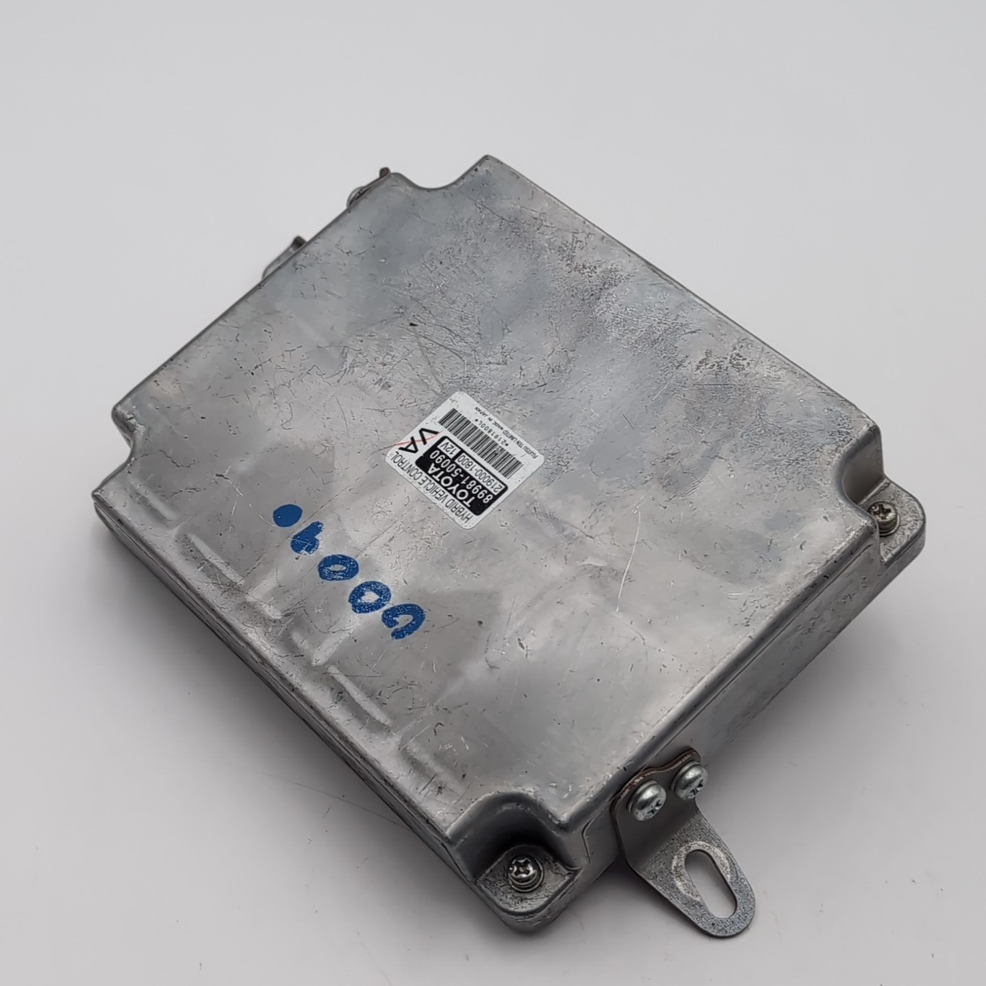 2010 2011 2012 Lexus LS600hL Hybrid Vehicle Control Module OEM 89981-50090