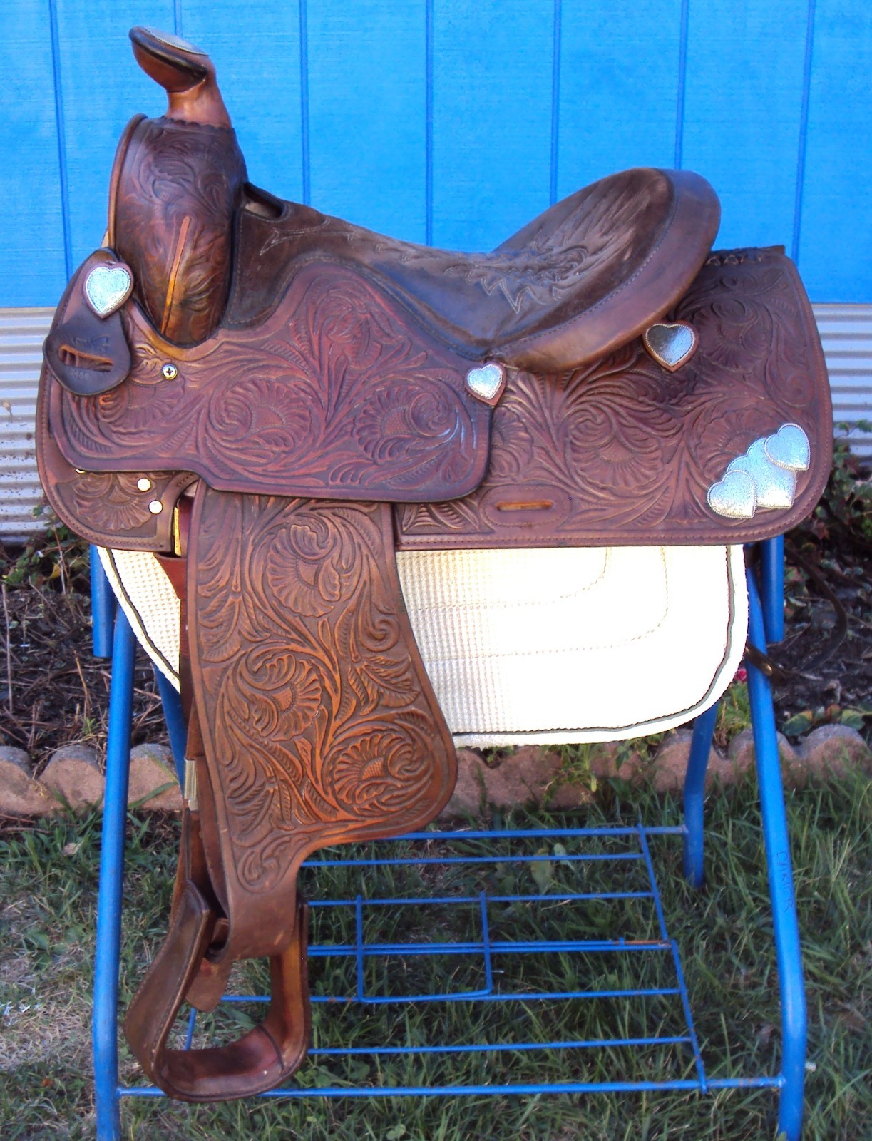 SIMCO Western Show / Parade Saddle- 15" -SILVER HEARTS- Tooled Design -STUNNING!