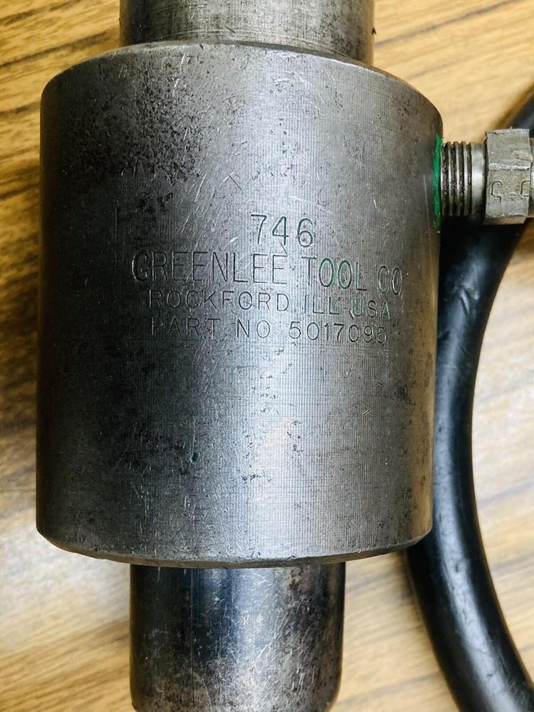 Greenlee Hydraulic Knockout Punch Set With 767 Pump