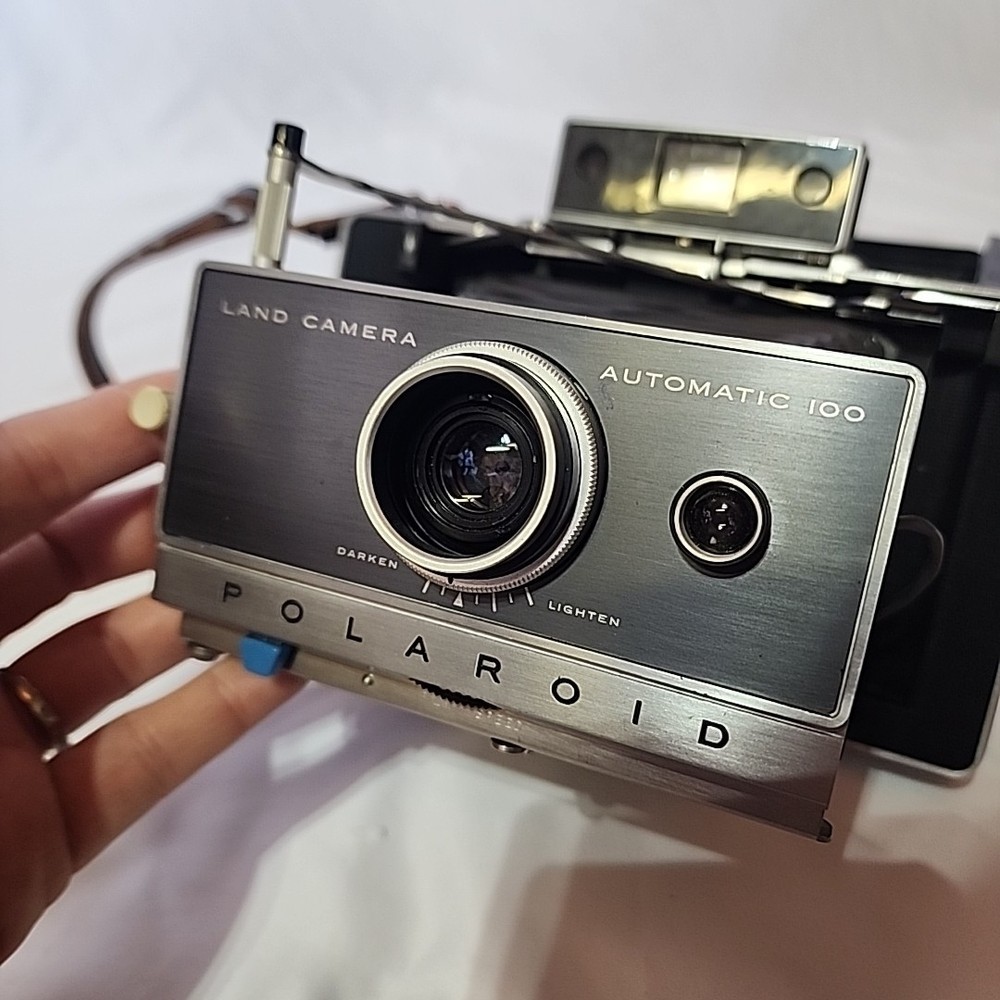 Polaroid Land Camera Automatic 100 Foldable Strap Untested As-Is