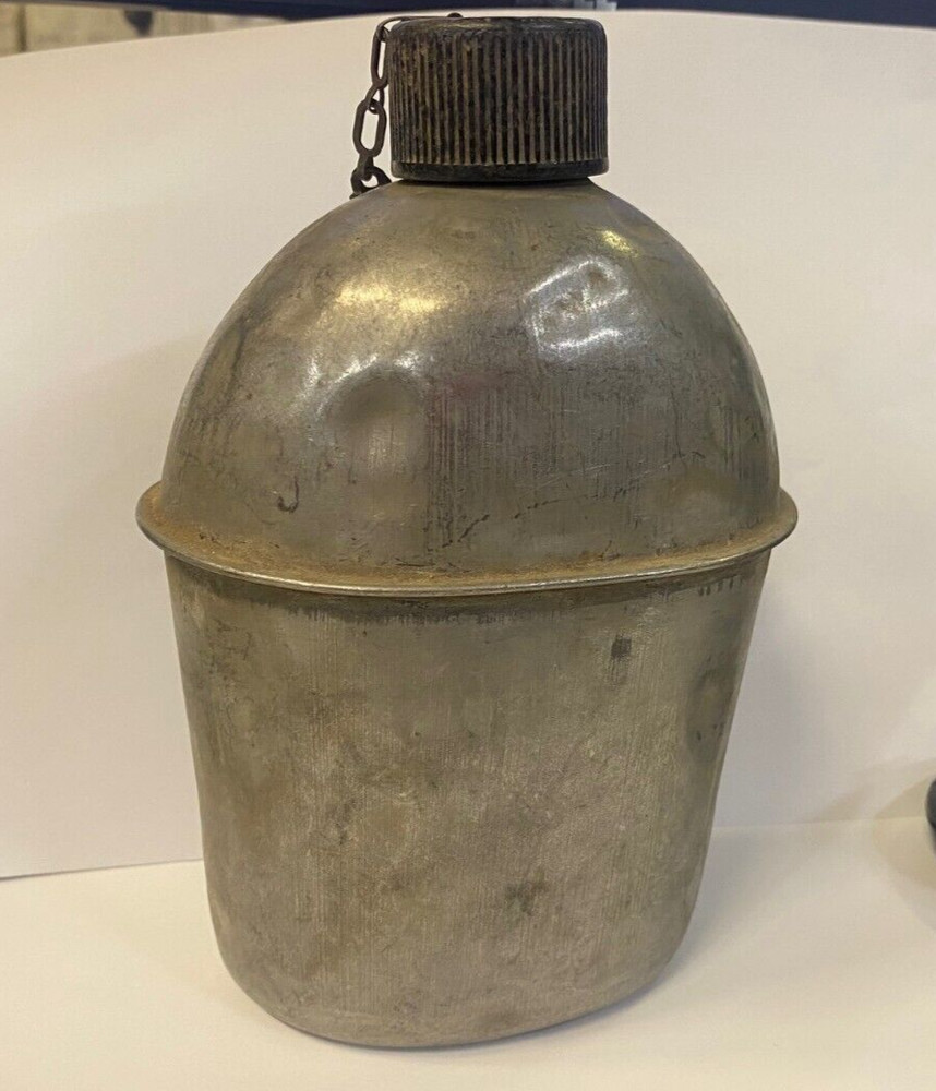 WW2 ARMY 1 QT CANTEEN METAL STAINLESS, USED