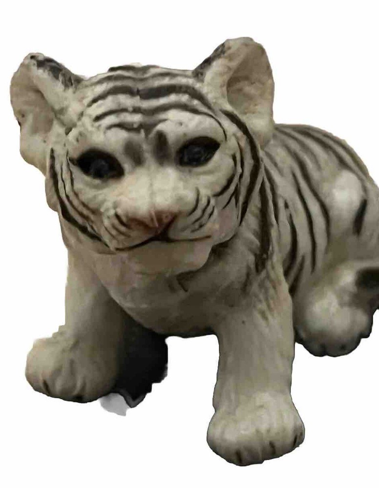 WHITE TIGER PVC Figure 2” Toy Display Realistic