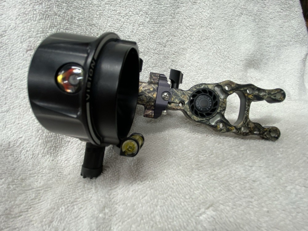 Axcel Armortech Vision 5 Pin RH or LH Bow Sight