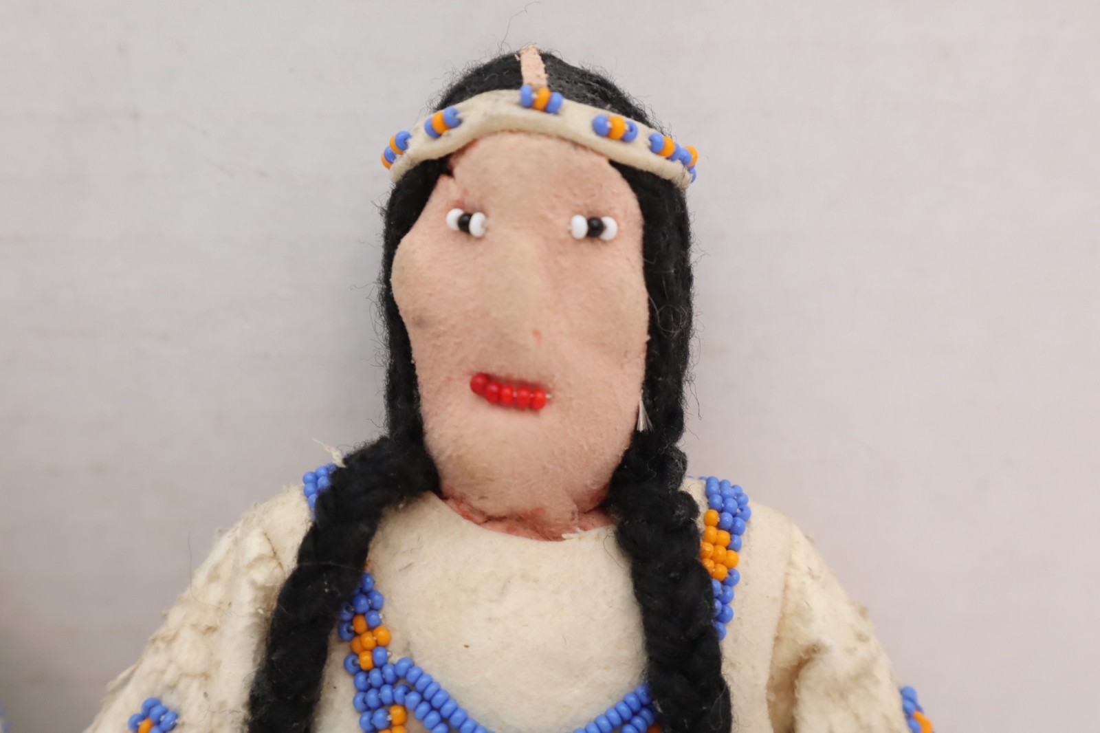 SET 2 VTG Native American Dolls Beaded Sioux Indian W Leather Couple Fridge 7"