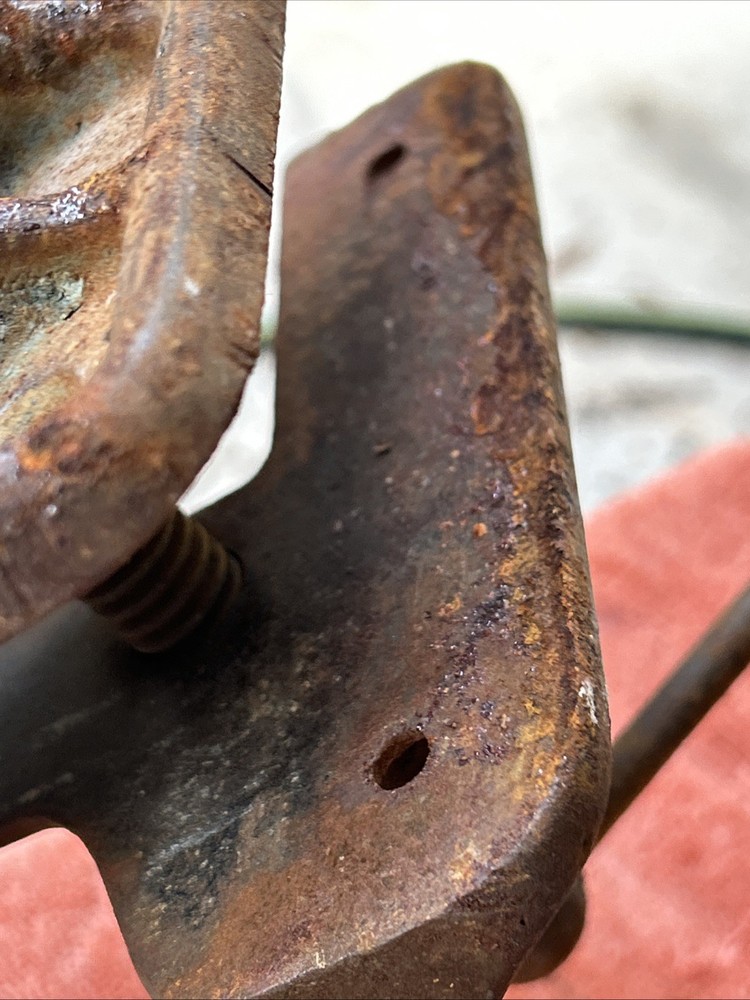 Antique Bench Vice