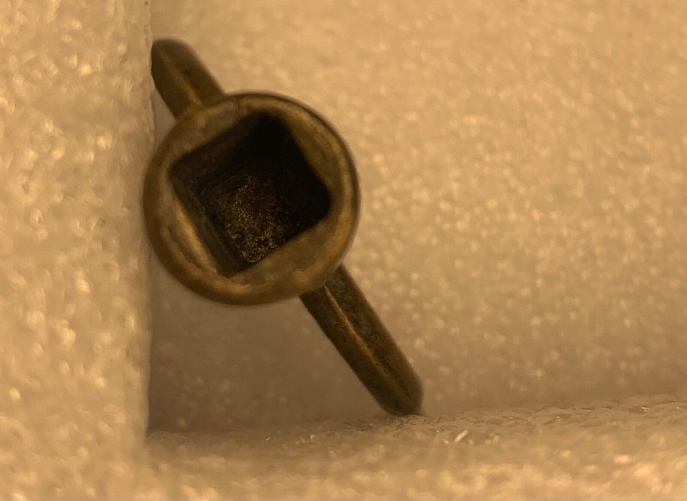 1X VINTAGE BRASS Clock Key