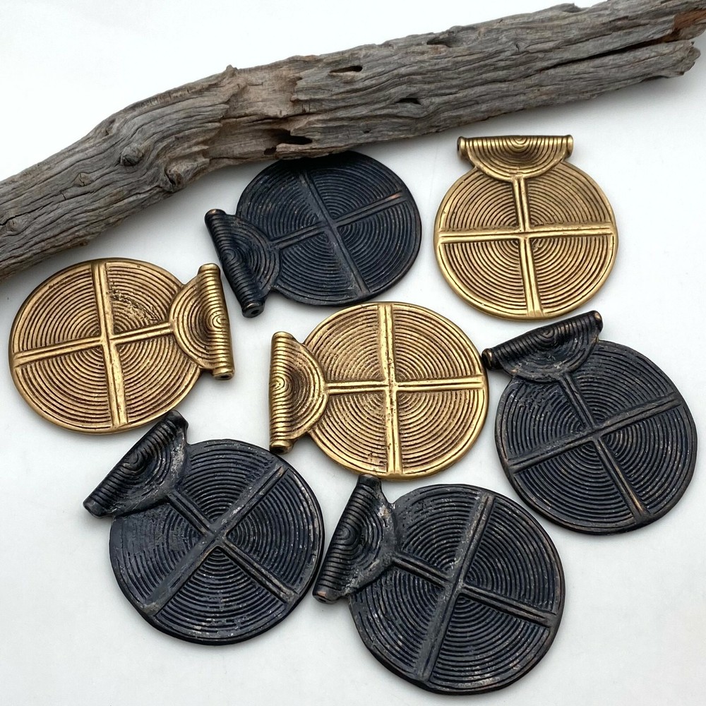 Large Round Solid Brass Pendant (2 Variations) (BP63)