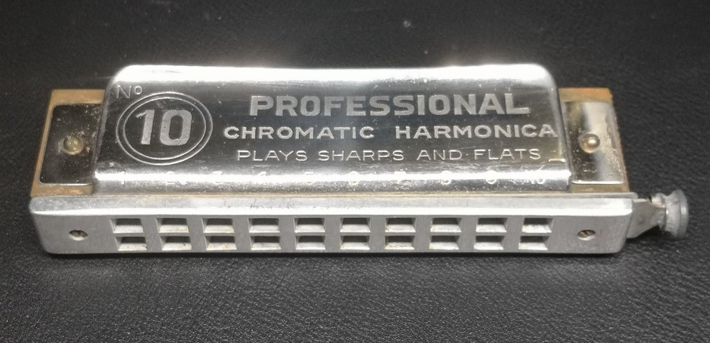 Thorens Professional Chromatic Harmonica No. 10 Vintage