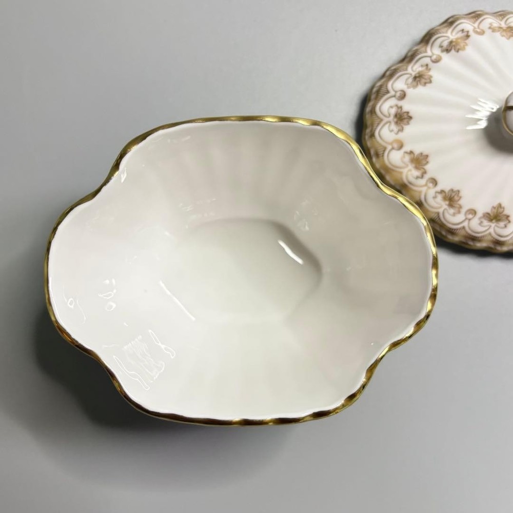 Spode Fleur de Lys Gold Sugar Pot