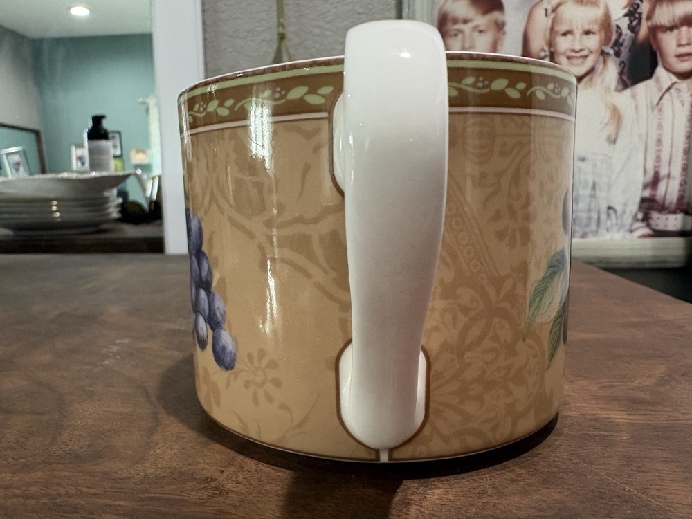 Fits & Floyd Sauce Boat Pitcher