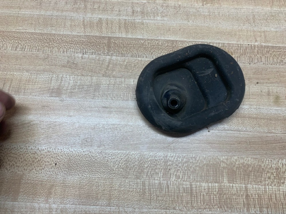 2003-2008 ELEMENT SHIFT CABLE BOOT SEAL FOR FIREWALL/FLOOR (WITH AUTOMATIC)
