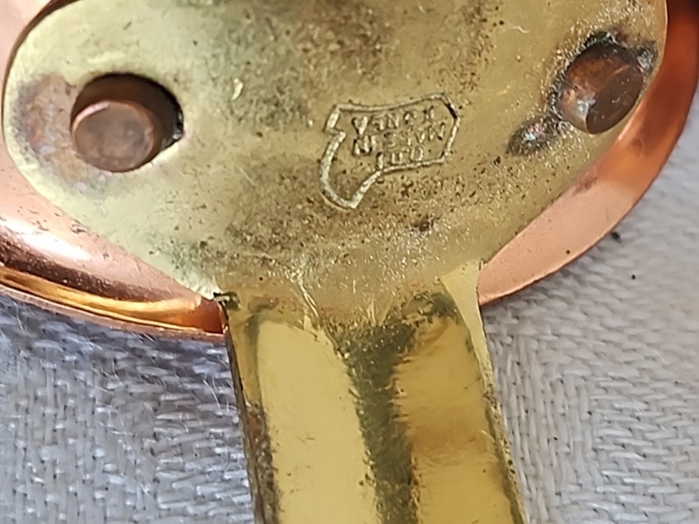 Vintage Copper & Brass Measuring Scoops @ HOOK; MARKED"BOOT/KOREA"4 PC