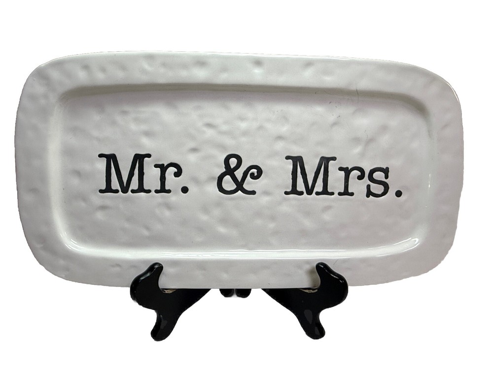 Mud Pie Mr and Mrs Ceramic Platter