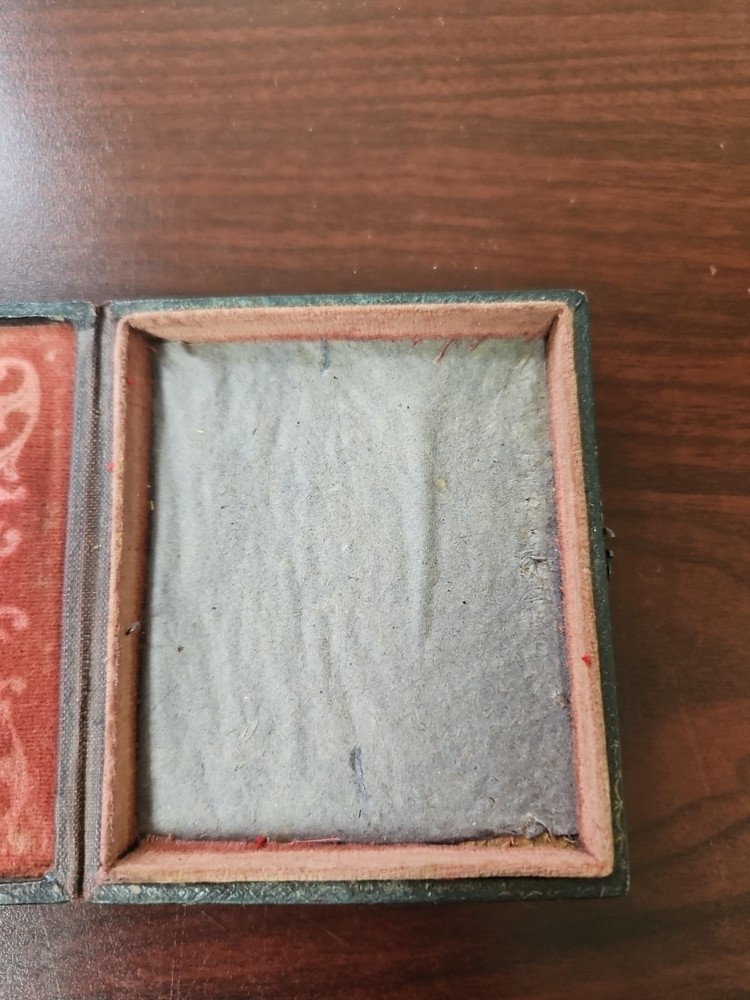 Vintage 3.5x4" Rosary Bible Case