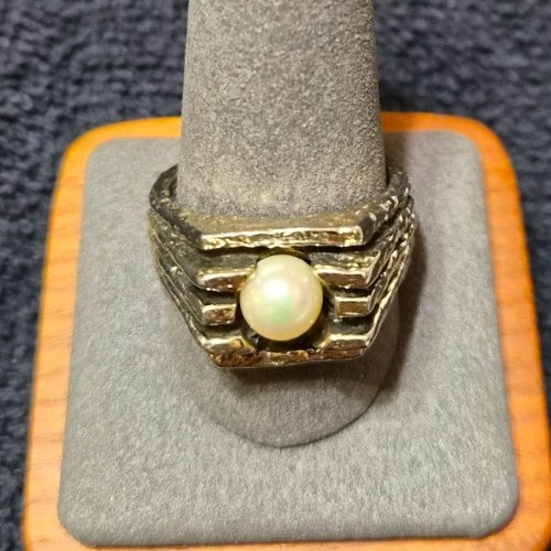Sterling Silver Ring With Pearl
