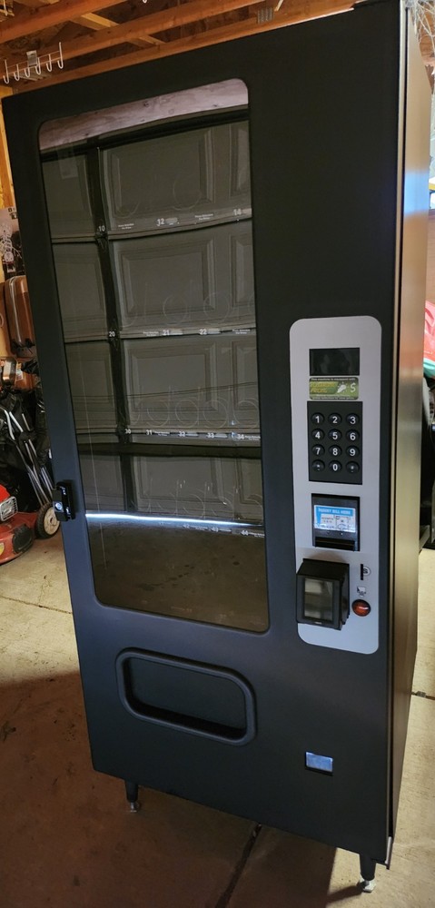 Vending Machine 23-Selection Snack Model #3573