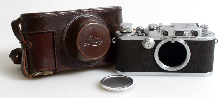 LEICA IIIA RANGEFINDER CHROME 35MM CLASSIC CAMERA + CASE