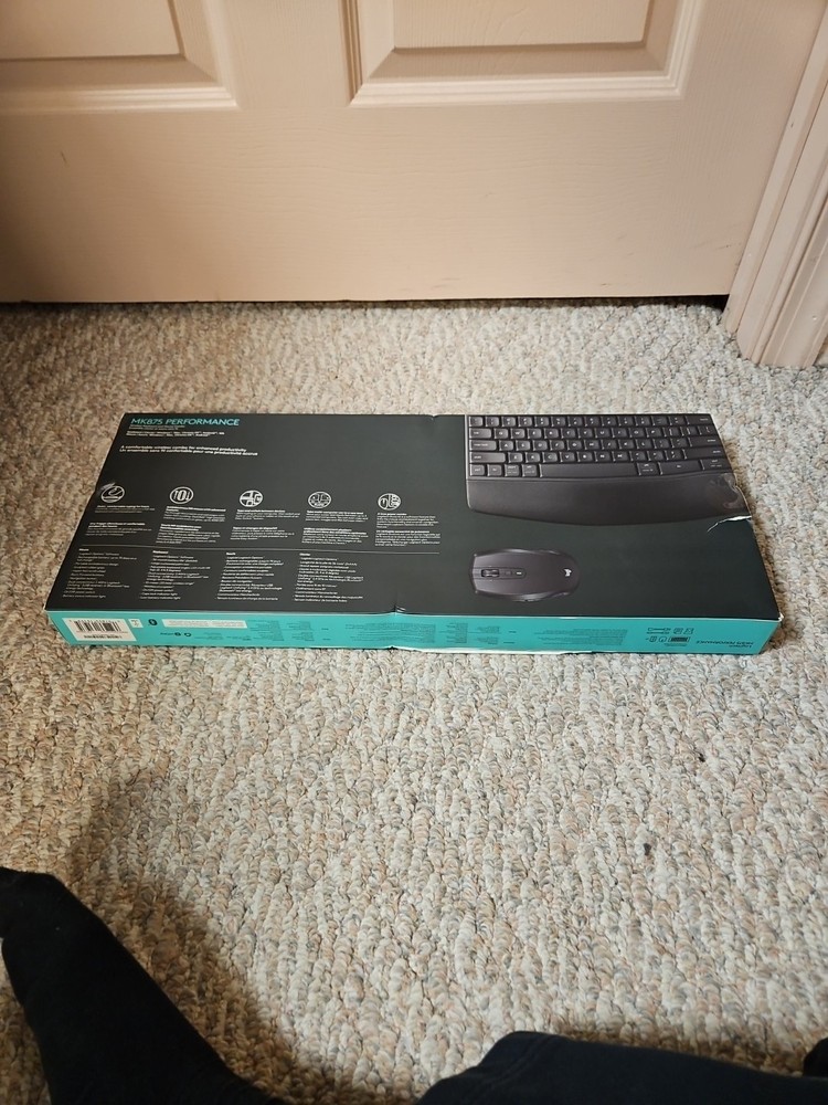 Logitech MK875 Performance Wireless Keyboard and Mouse Combo