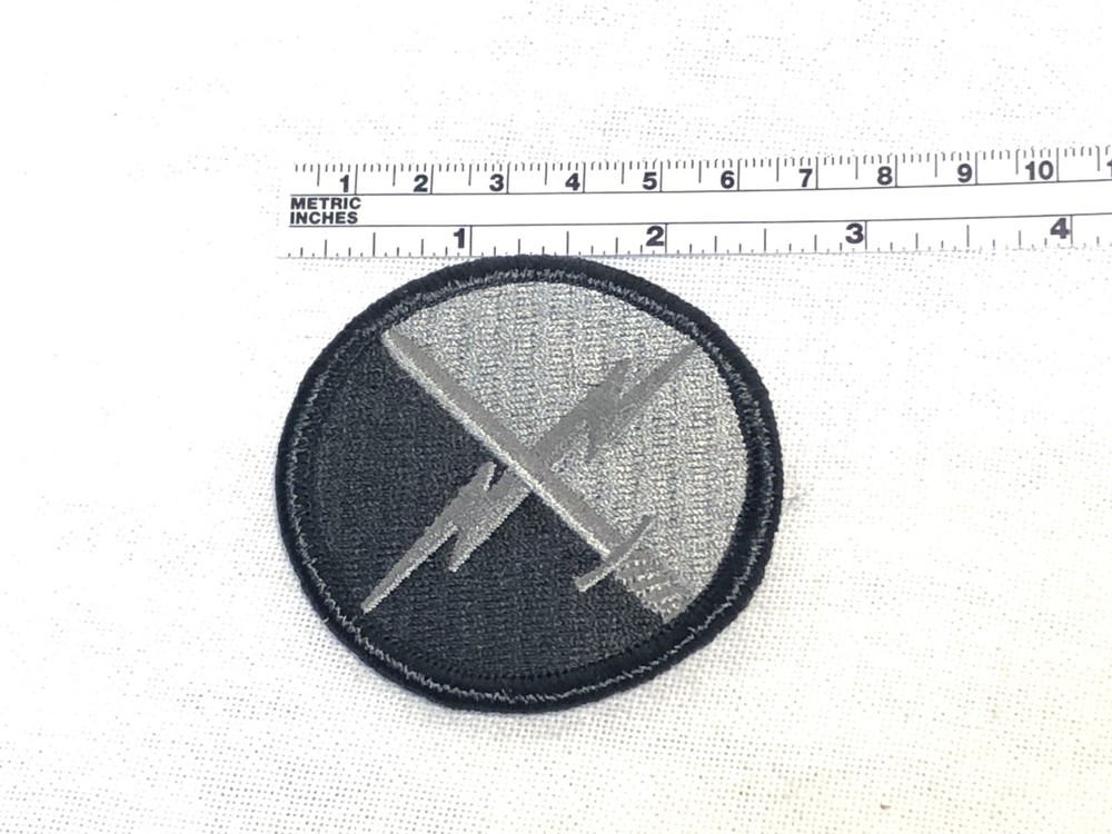 US MILITARY PATCH UNIFORM ARMY ACU 1ST IO CMD INFORMATION OPS SUBDUED HOOK LOOP
