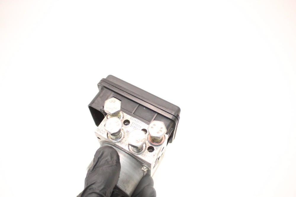 17-22 KTM Duke 390 Abs Control Module Pump