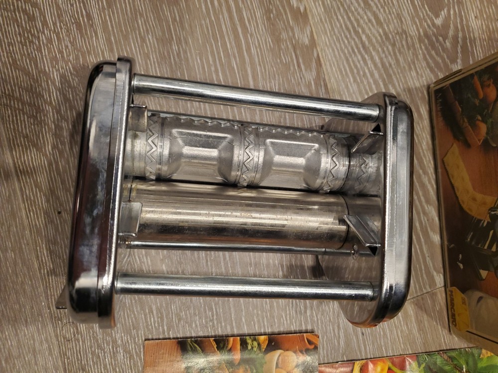 Marcato Raviolissima Ravioli Maker