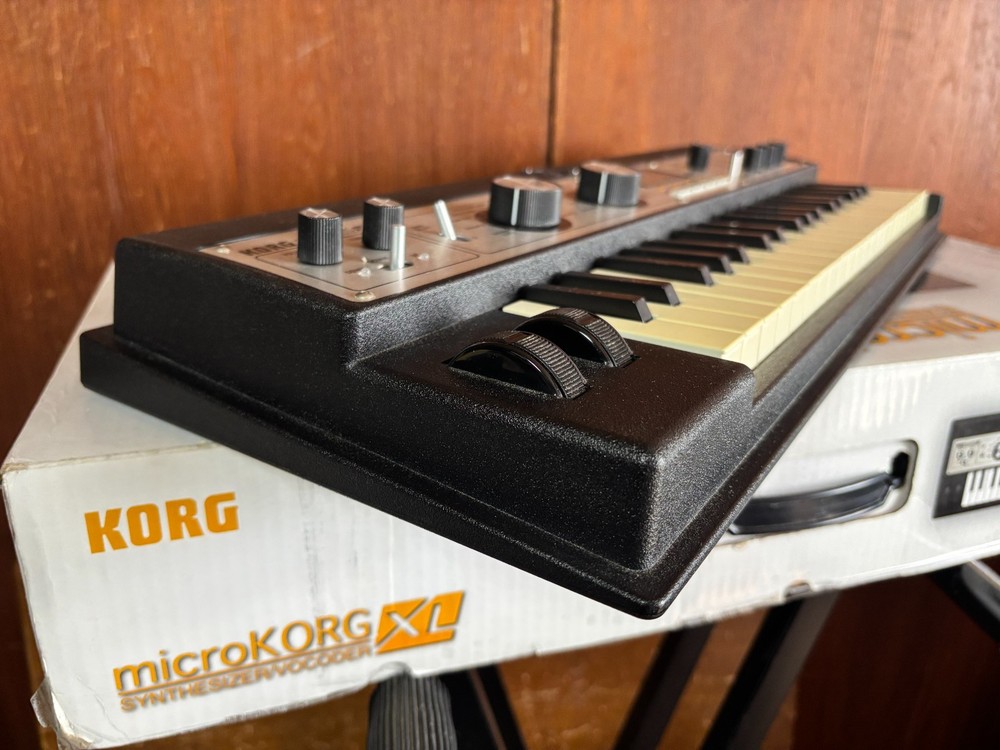 Korg Microkorg XL Analog Modeling Synthesizer / Vocoder w/ box