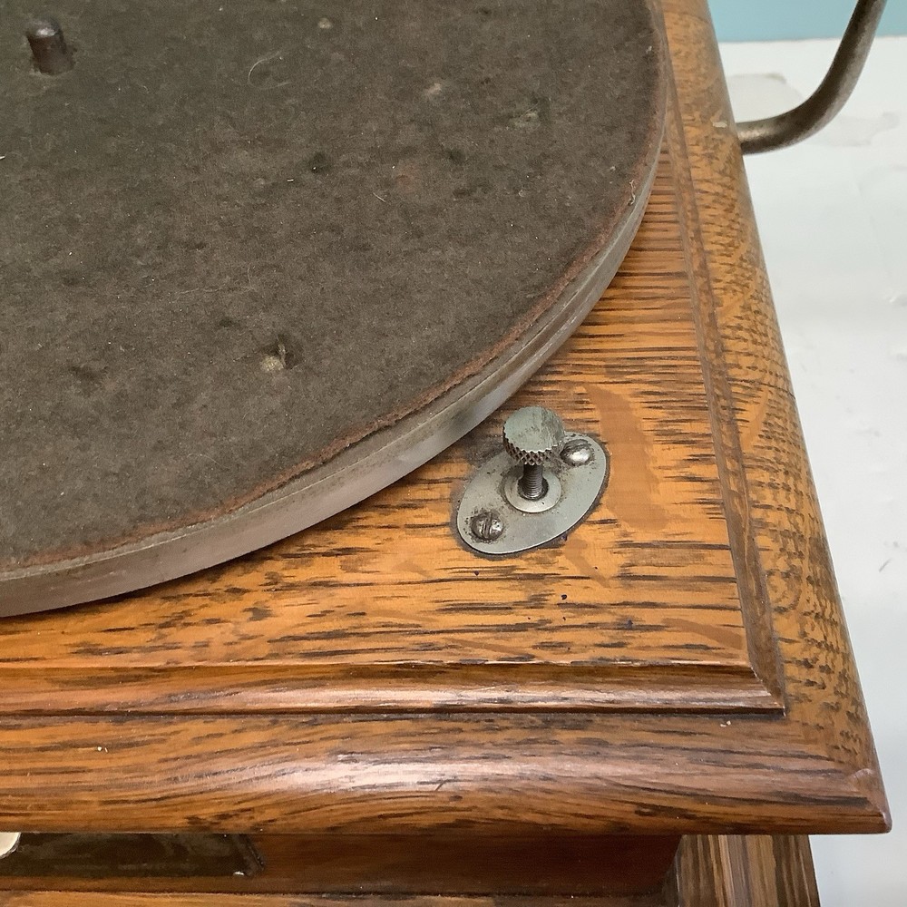 Victor Talking Machine Record Player Type VTC II 6709A