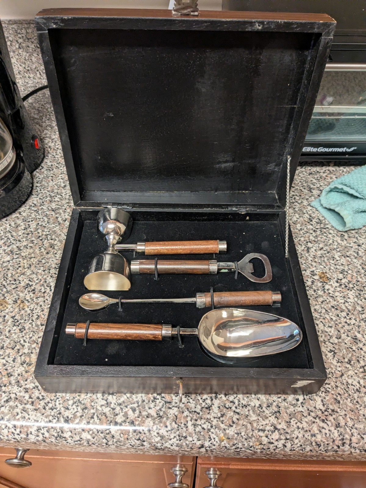 Vintage Bar Set With Wooden Case