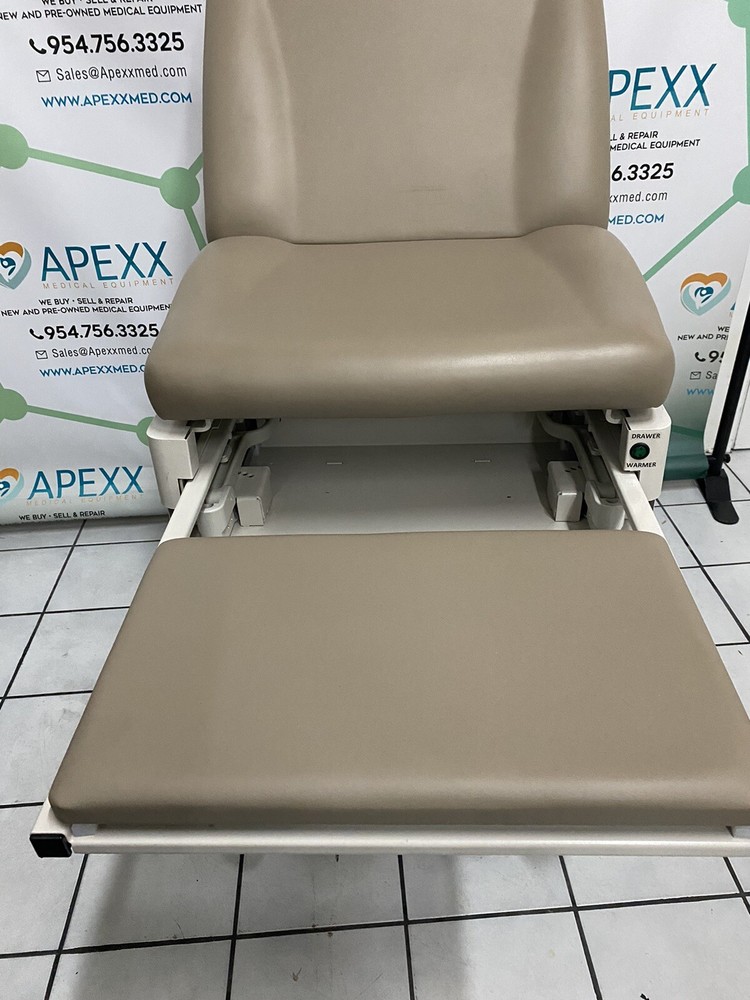 UMF 4070 Power Table , Foot & Hand Controls