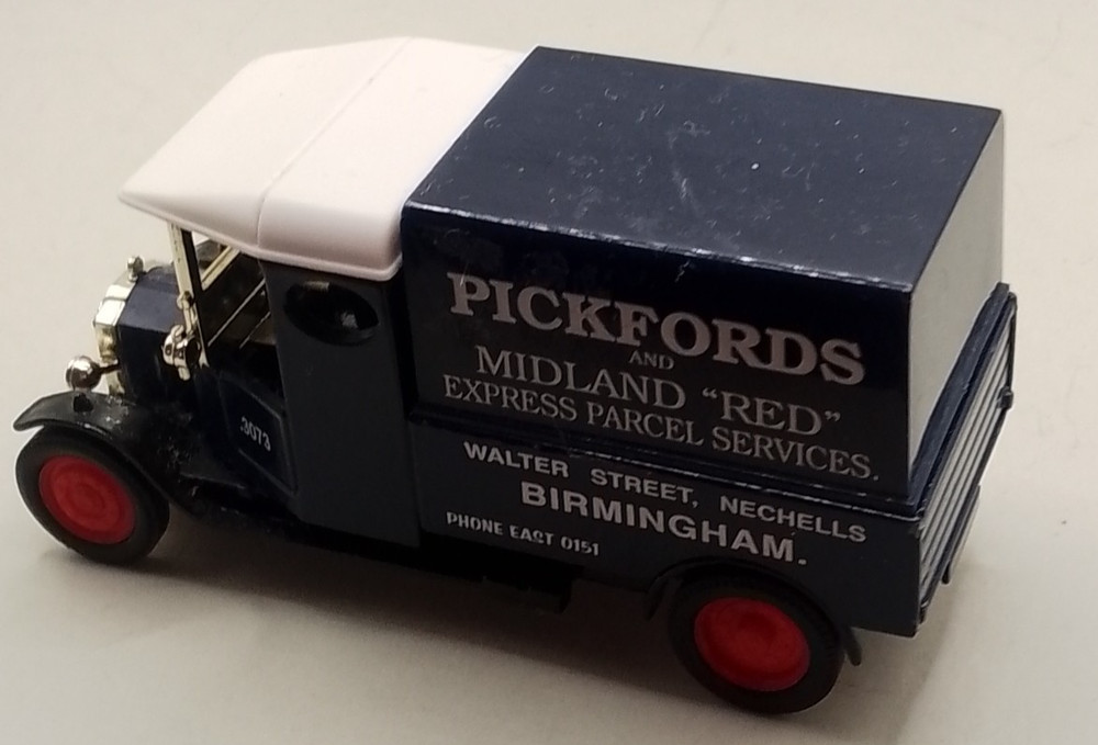 Corgi Morris Pickfords Delivery van
