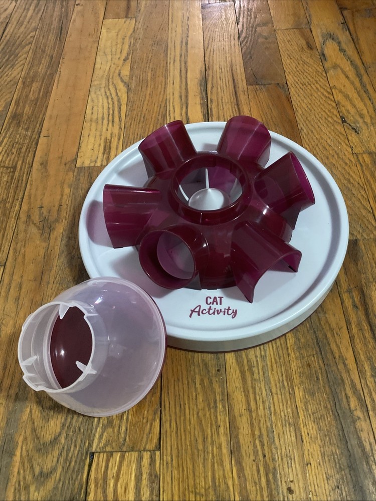 Cat feeder Cat Activity