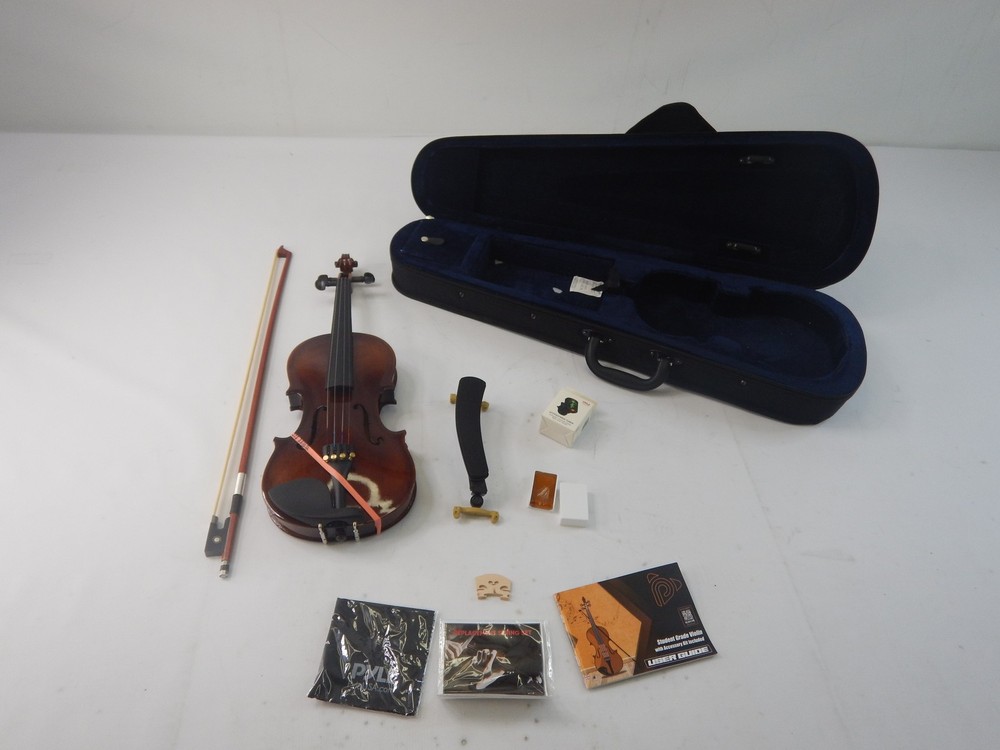 Pyle 1/4 Size Beginner Violin Starter Kit
