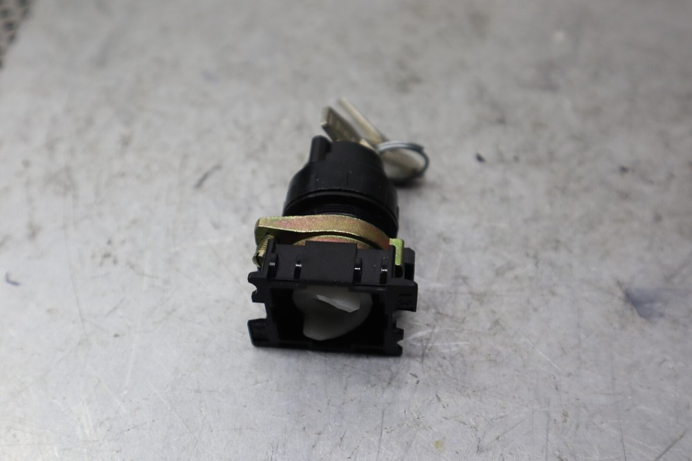 ALCOSWITCH RM205-0 Keyed Selector Switch New Old Stock
