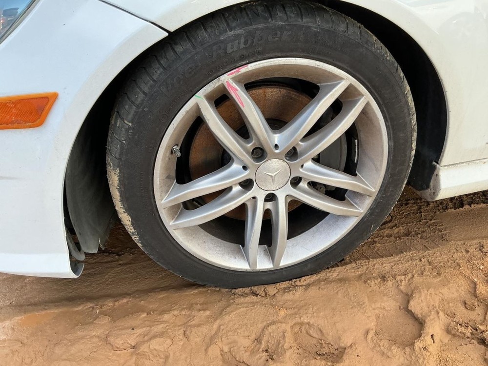 C220 2013 Glove Box 4964459