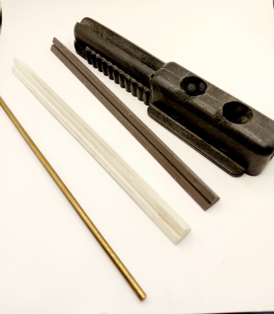 Spyderco Tri-Angle Ceramic Sharpening Kit Ceramic System Model 203M. READ Note