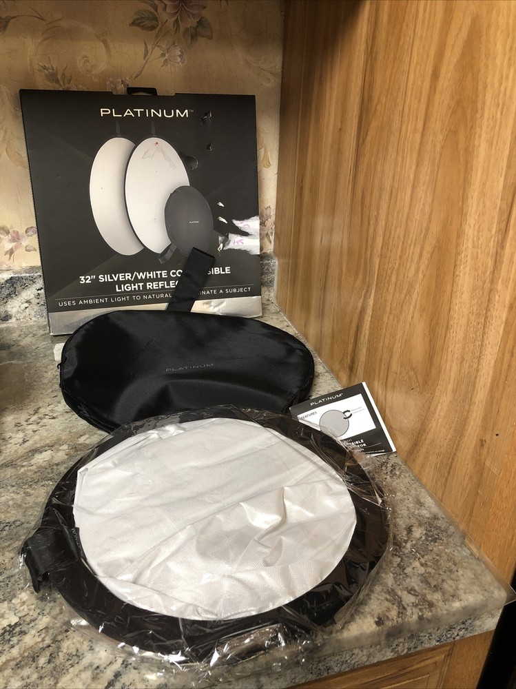 Open Box Platinum Collapsible Light Reflector 32" PT-CLR3221