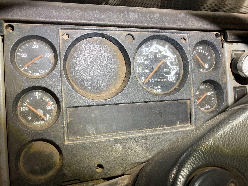 1991-2001 Freightliner FL70 Speedometer Instrument Cluster - Used