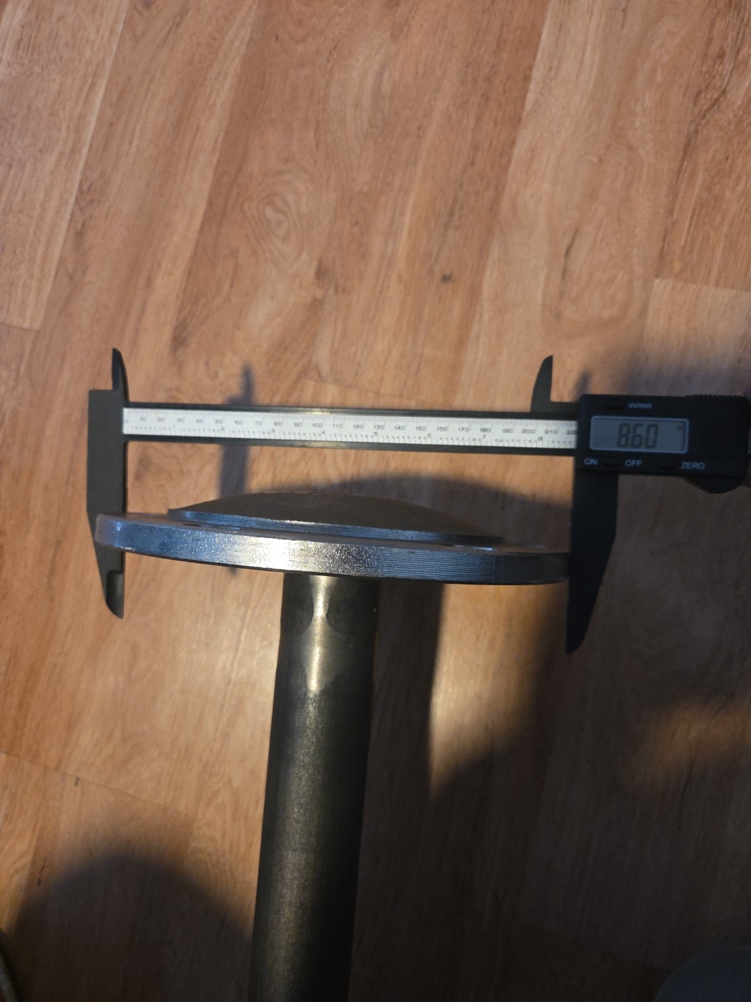 25133700 AXLE SHAFT 43 Splines 2.19" Spline OD 47-1/16" OAL 6 Bolt