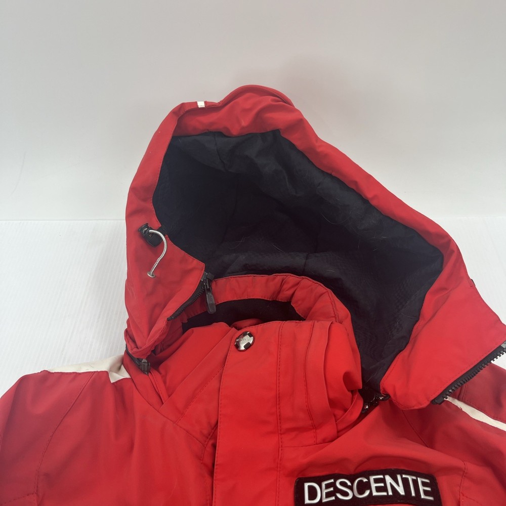 Descente Ski Jacket Titan Thermo Red Men’s Small Used. {EE}.