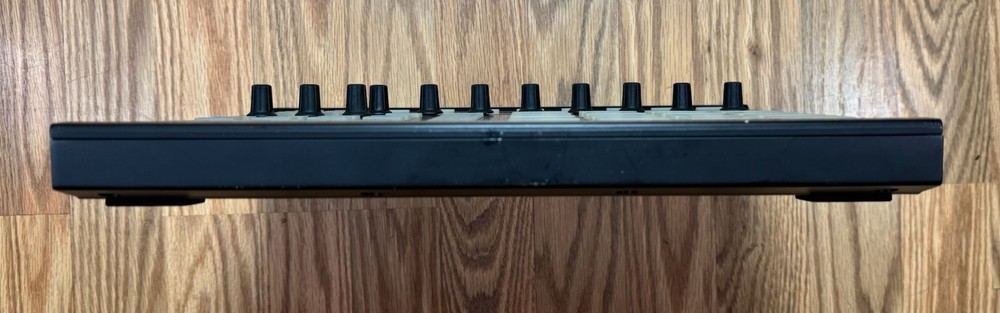 Native Instruments Maschine MK1 Controller MIDI/USB/Audio Interface Pro Gear DJ